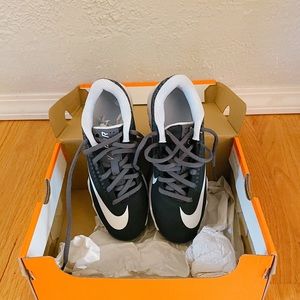 Children’s size 1 softball/baseball cleats